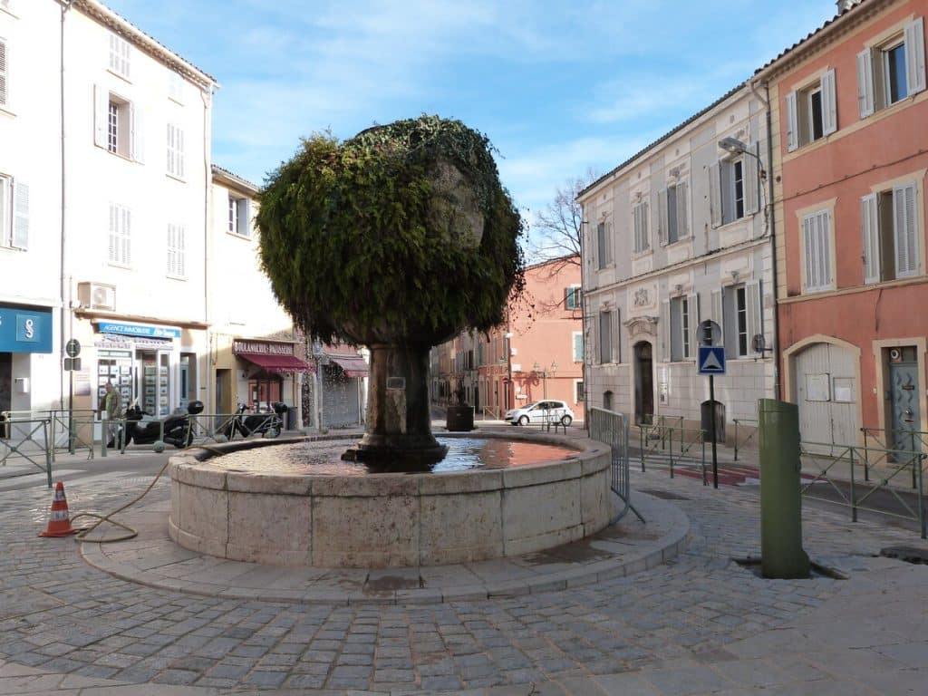 Nouvelles solutions pour trier et valoriser les déchets alimentaires au Beausset
